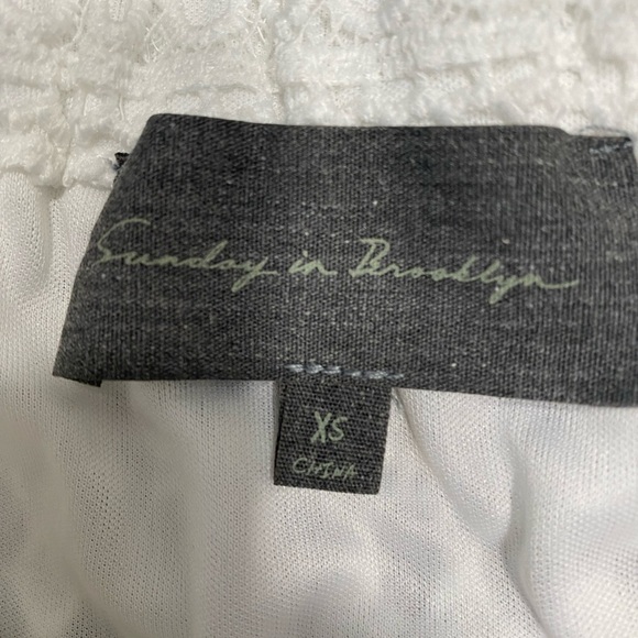 Anthropologie Sunday in Brooklyn White Lace XS Top - Picture 9 of 9
